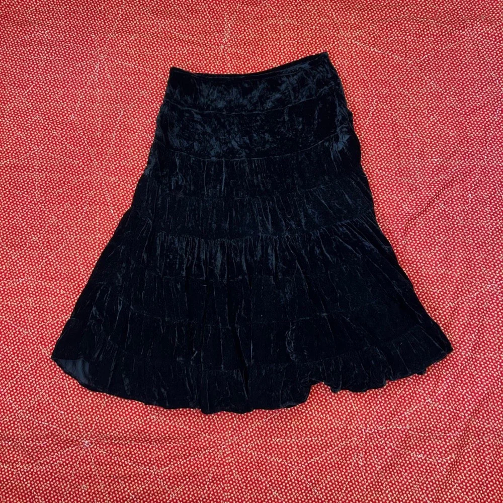 Apostrophe Black 2000s vintage Velvet Tiered maxi Skirt